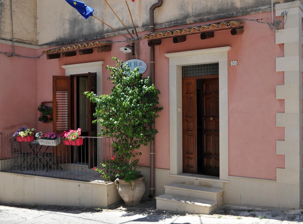 Bed and Breakfast Il Giardino Di Pietra Noto Exterior foto