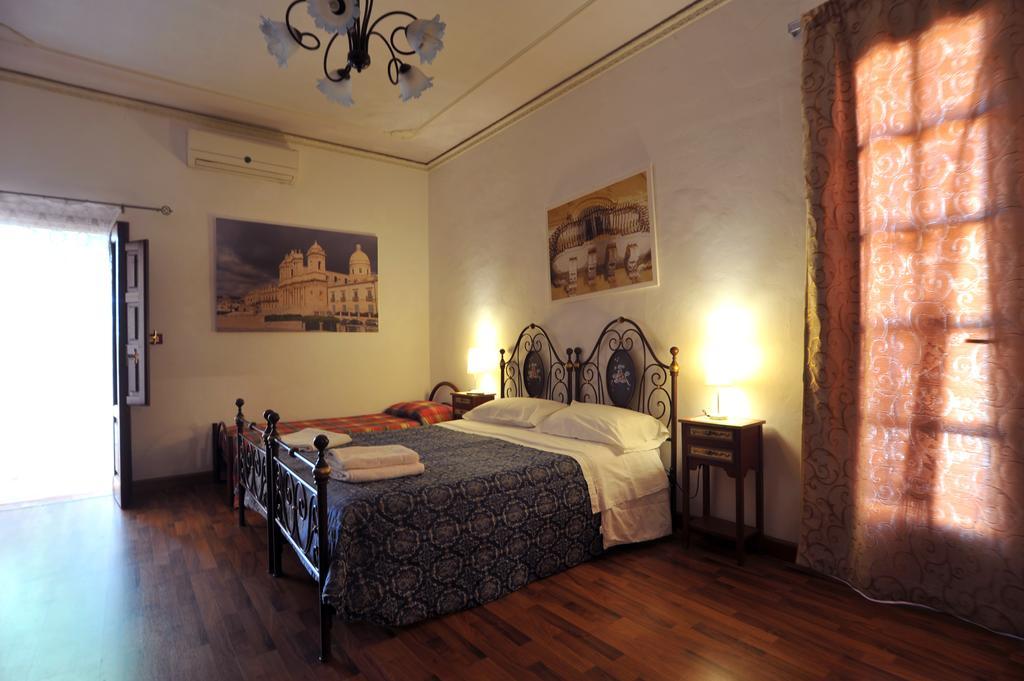 Bed and Breakfast Il Giardino Di Pietra Noto Exterior foto